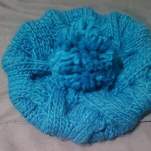 Winter  BERRET   HAT  New no tags